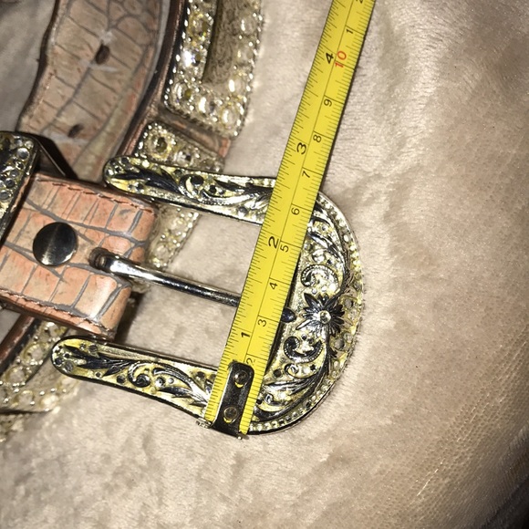 Gorgeous Nocona silver/pink belt main image 5